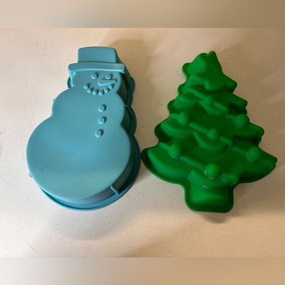 Holiday baking molds - Picture 2 of 4